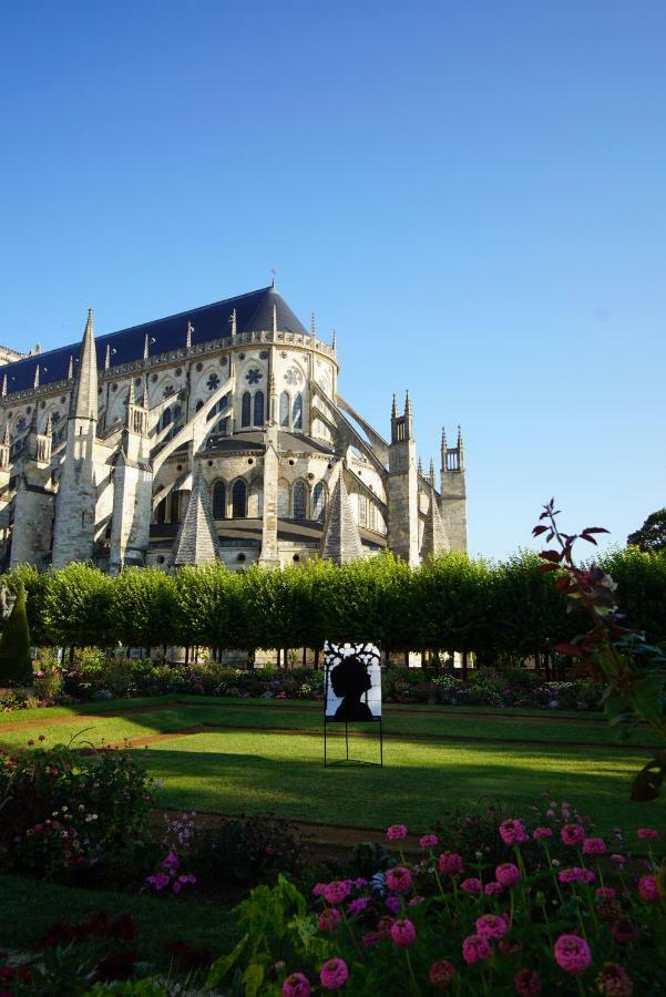 Puits De Jouvence, Au Coeur Des Commerces Bourges Exterior foto